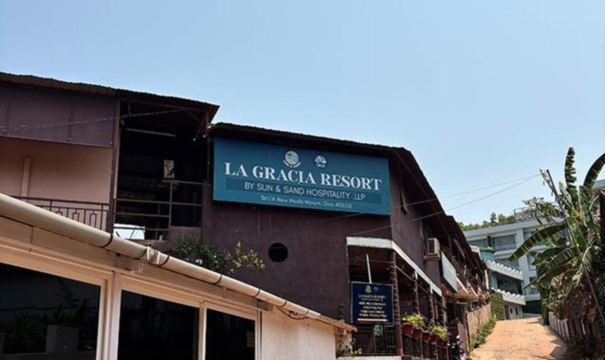 Fabhotel La Gracia Resort Morjim Exterior foto